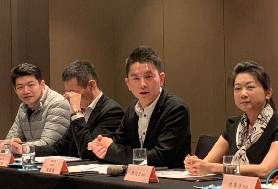 數字科技總經理吳聰賢(右二)。(鉅亨網資料照)